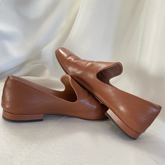 Lewit Minimalist Leather Loafers in Brown - Picture 6 of 9